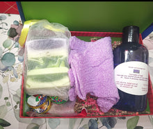 Load image into Gallery viewer, Lavender and sage body wash gift set
